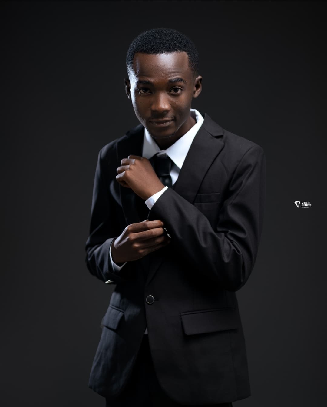 Portrait of Noel Jr. Luhanga, Product Designer and Developer